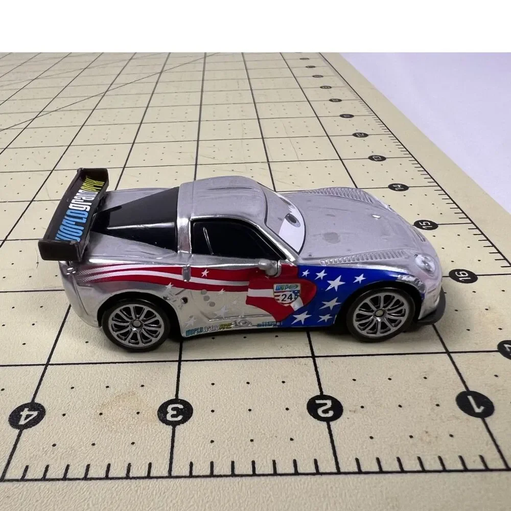 Disney Pixar Cars 2015 Jeff Gorvette Silver Racer Series Loose EUC